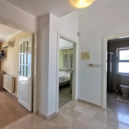 Villa Sunresidence Coral Bay Exterior photo