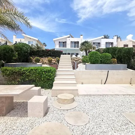 Villa Sunresidence Coral Bay Exterior photo