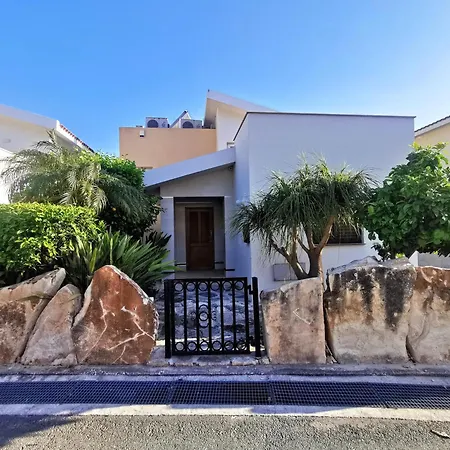 Villa Sunresidence Coral Bay Exterior photo